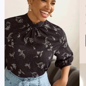 Printed Crepe Tie Mock neck Blouse!